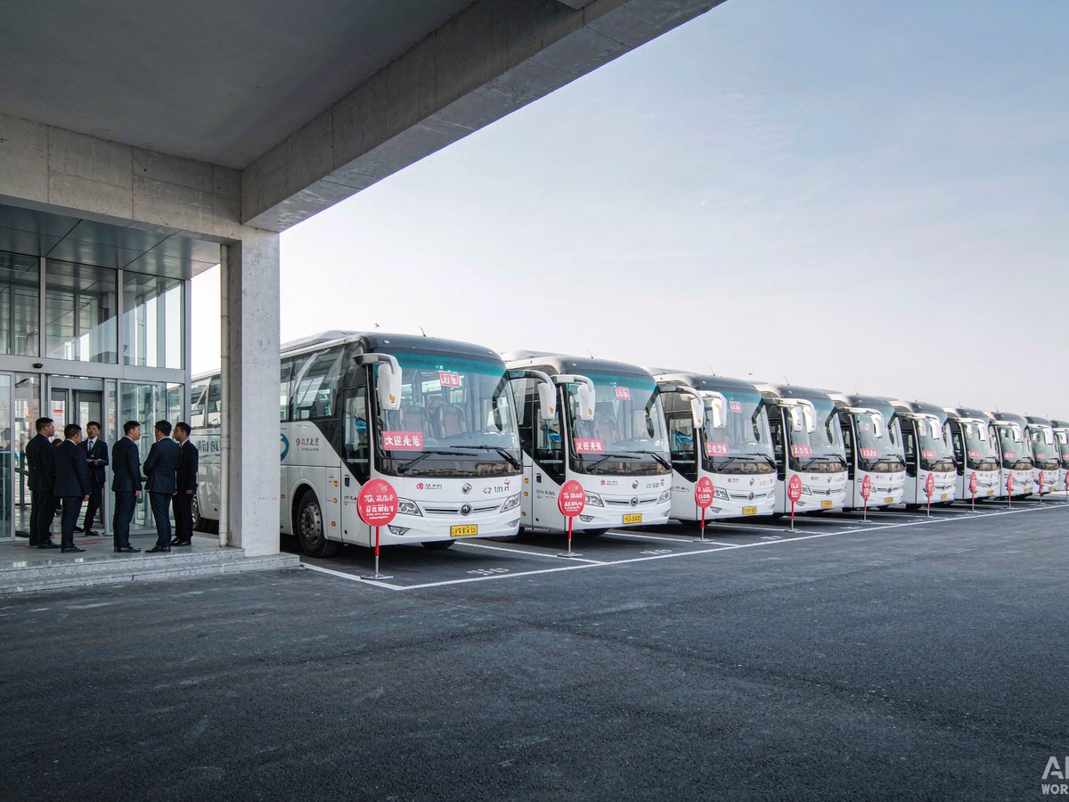 天池包车定制·19座以上大型团队用车